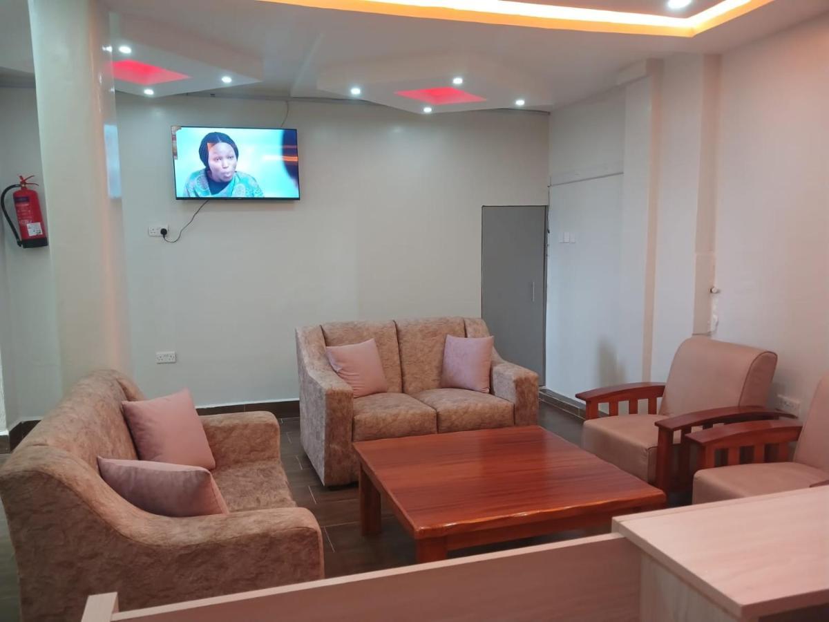 Royal Prince Hotel, Meru Luaran gambar
